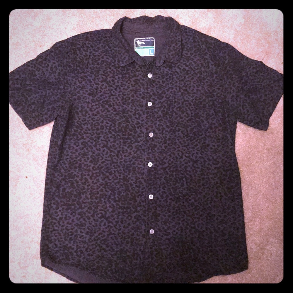 Men’s button down casual shirt